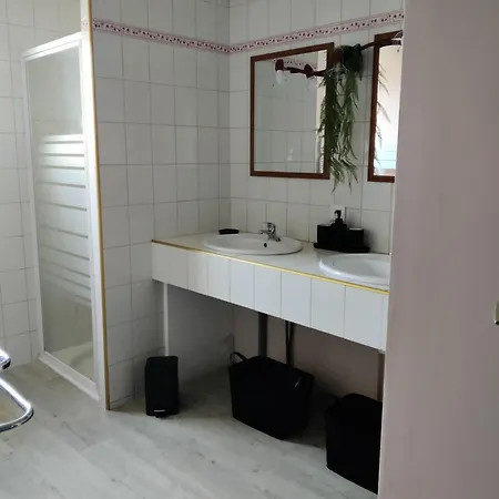 Le Logis Du Pont Champagné-les-Marais