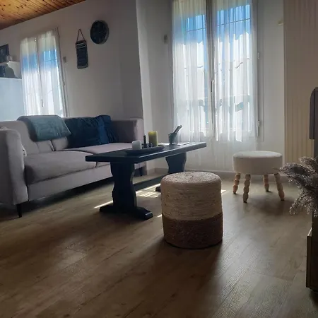 Apartment Le Logis Du Pont Champagné-les-Marais